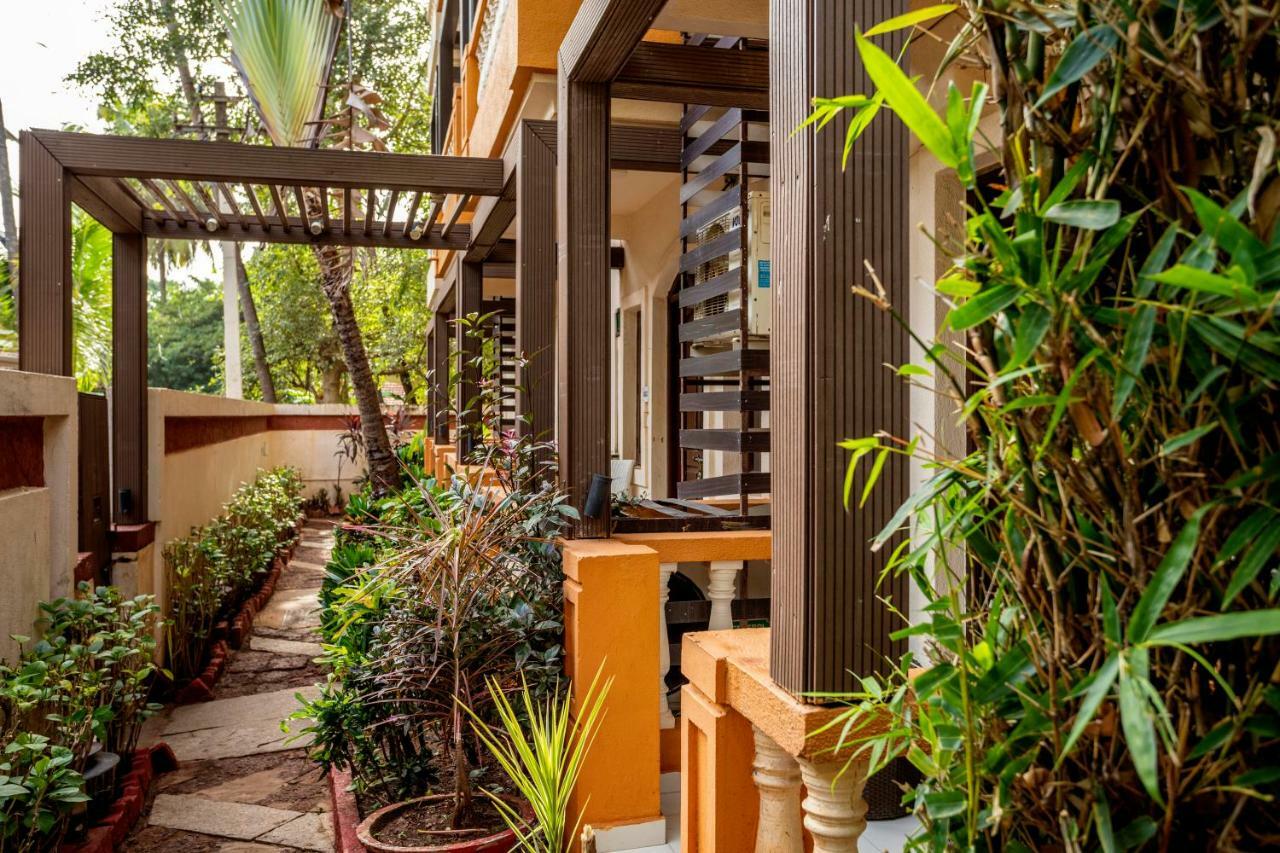 Hotel Coco Goa Arpora Exterior foto